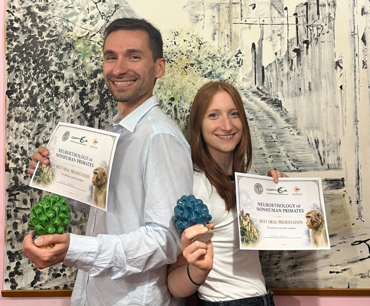 Davide Albertini ed Elena Ferretti premiati al congresso Neuroethology of Nonhuman Primates